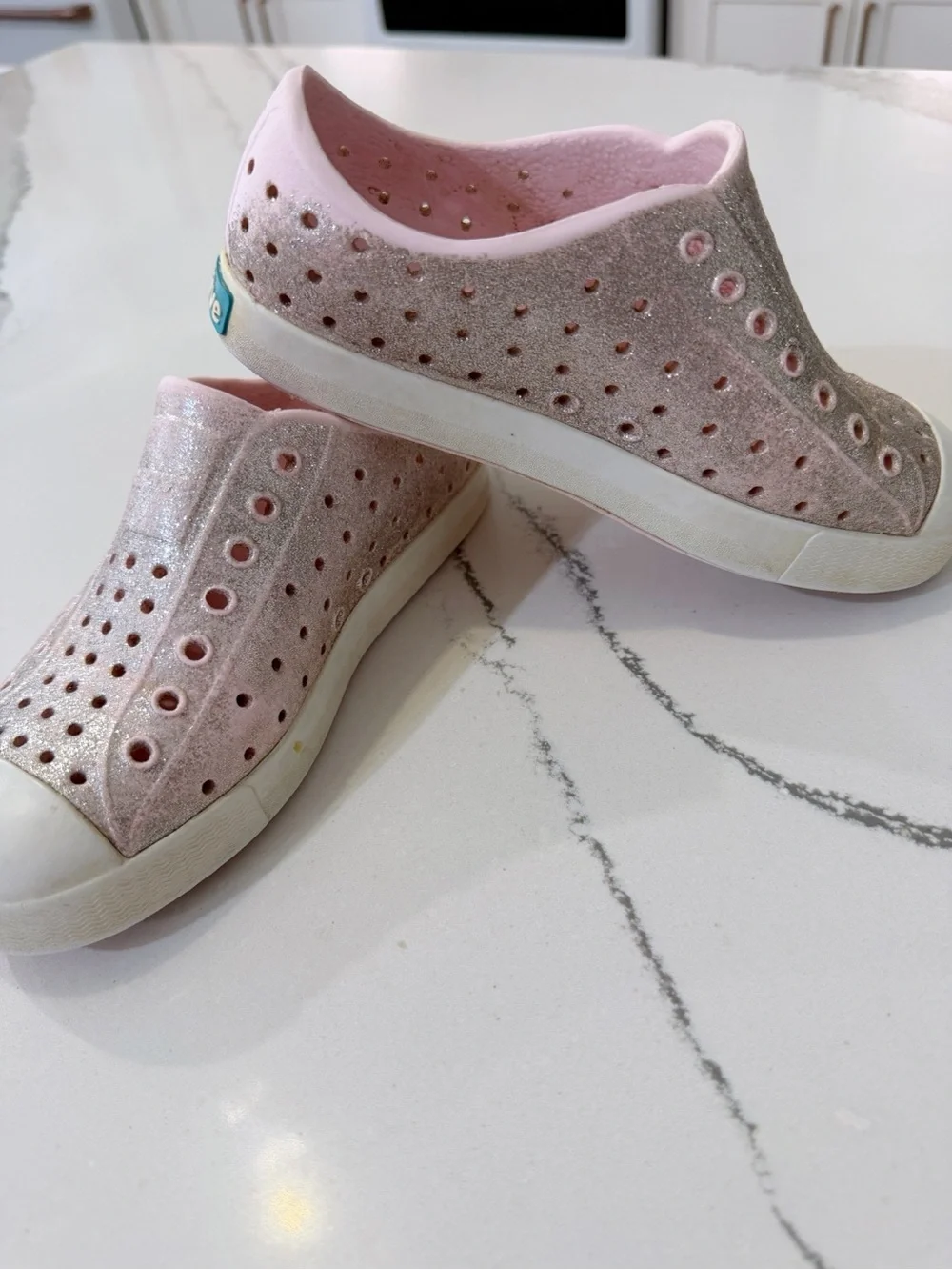 Native Glitter Pink Kids Water Shoes